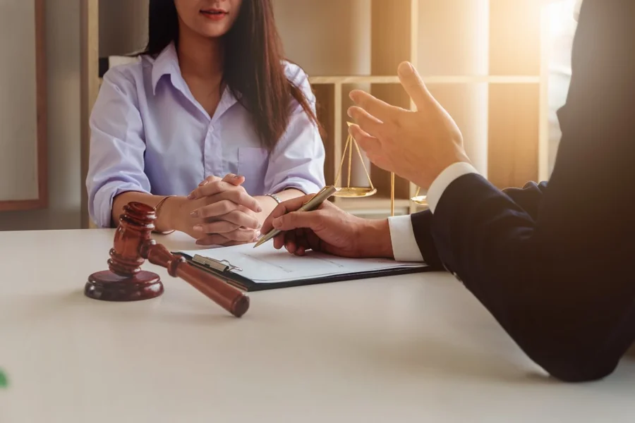 Divorce Lawyer Consultation Services